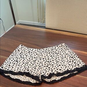 Soma White With Black Hearts Design Shorts PJ.